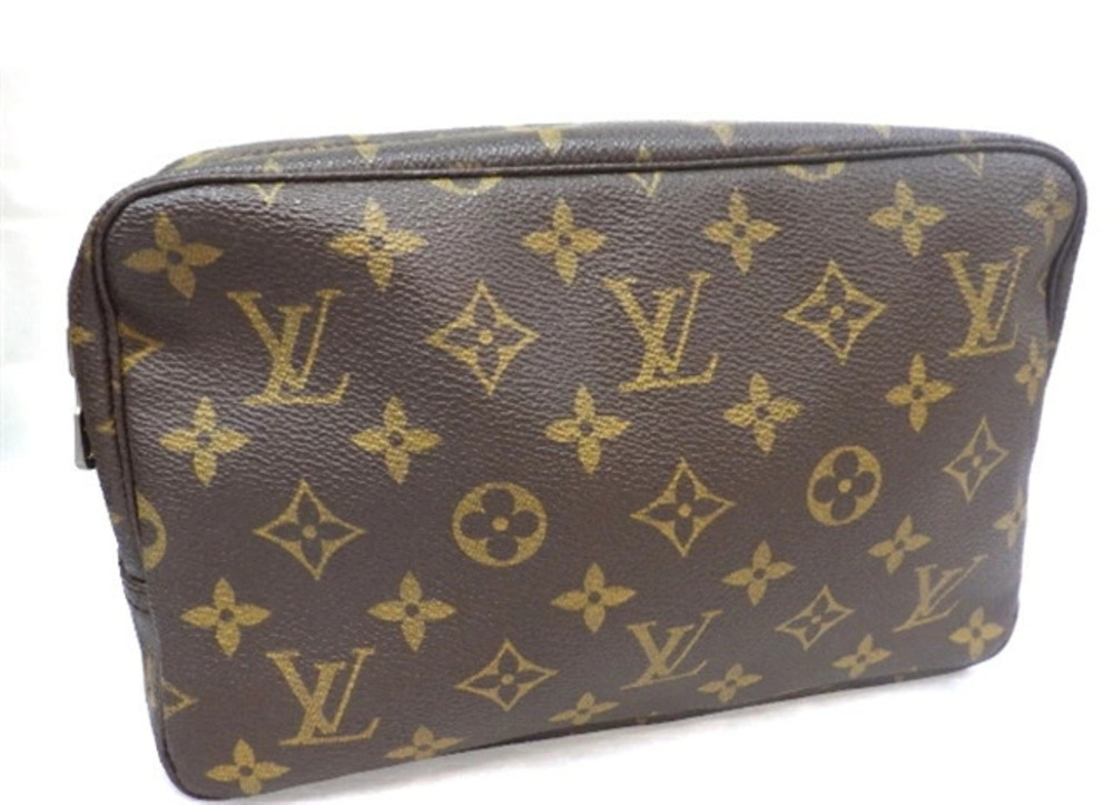 LOUIS VUITTON Trousses Toilette Monogram Cosmetic Pouch Clutch Shoulder Bag